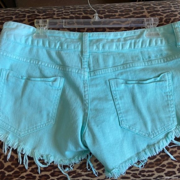 Billabong Light Blue Denim Cutoff Daisy Duke Jeans Shorts Size 9 - Picture 4 of 6